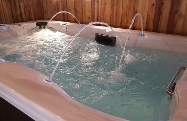 buying a hot tub online